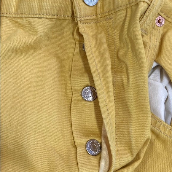 Levi's 501 Yellow Original Fit Buttonfly Men Jeans Size 36x36 - Picture 9 of 9